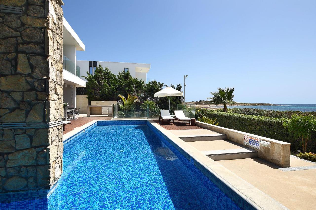 Paradise Cove Luxurious Beach Villas Paphos Exterior photo