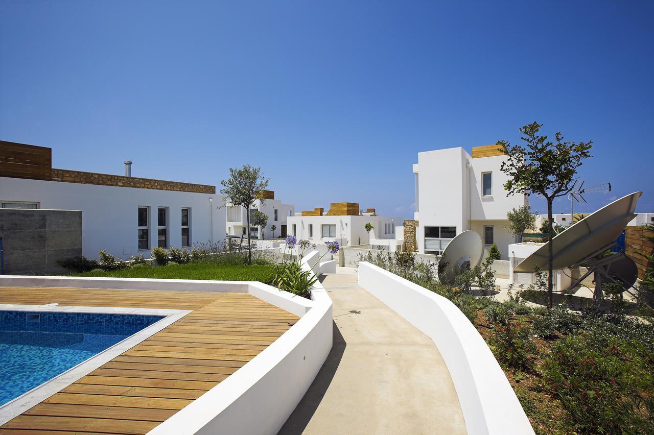 Paradise Cove Luxurious Beach Villas Paphos Exterior photo